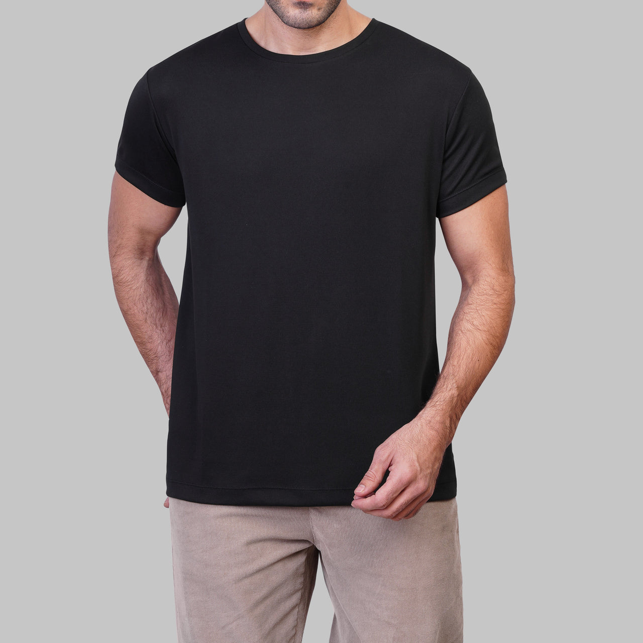  تسوق تيشرت اسود رجالي بنصف كم من دوكلاند للملابس الرجالية - Shop Black Men’s Short-Sleeve T-Shirt in Egypt by Dockland