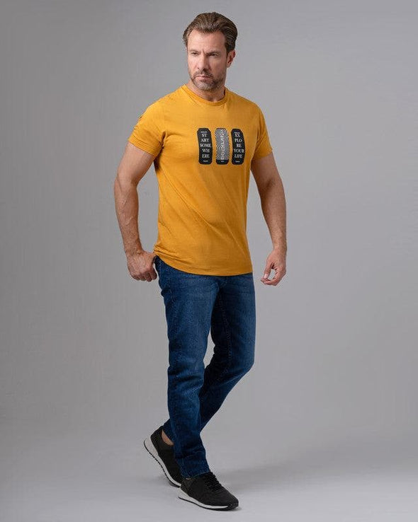 ROUND NECK PRINTED T-SHIRT - MUSTARD - Dockland